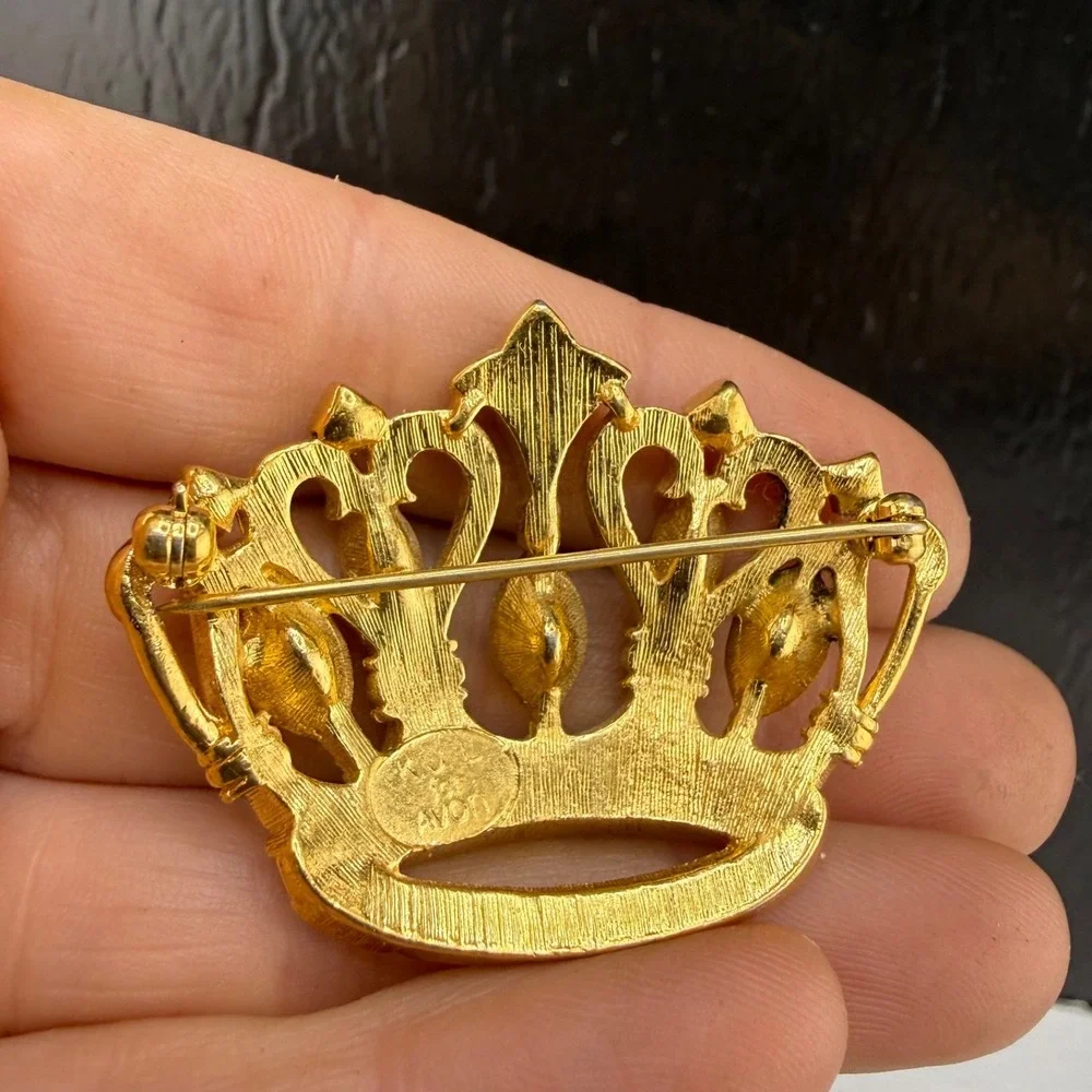 Vintage KJL Avon Crown Brooch Gold Tone Rhinestone Signed Kenneth Jay Lane